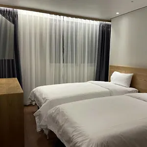 3* 호텔 The Garden